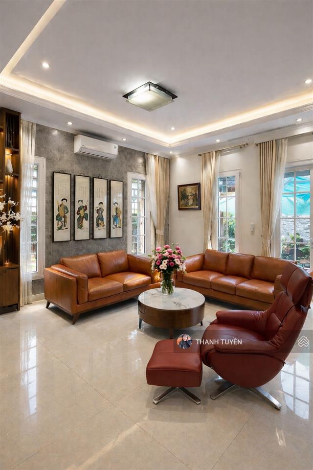 Biệt thự sân vườn hàng xóm ngoại giao đoàn 300m2  mt 12m lô góc 3 thoáng hơn, 56,25tỷ