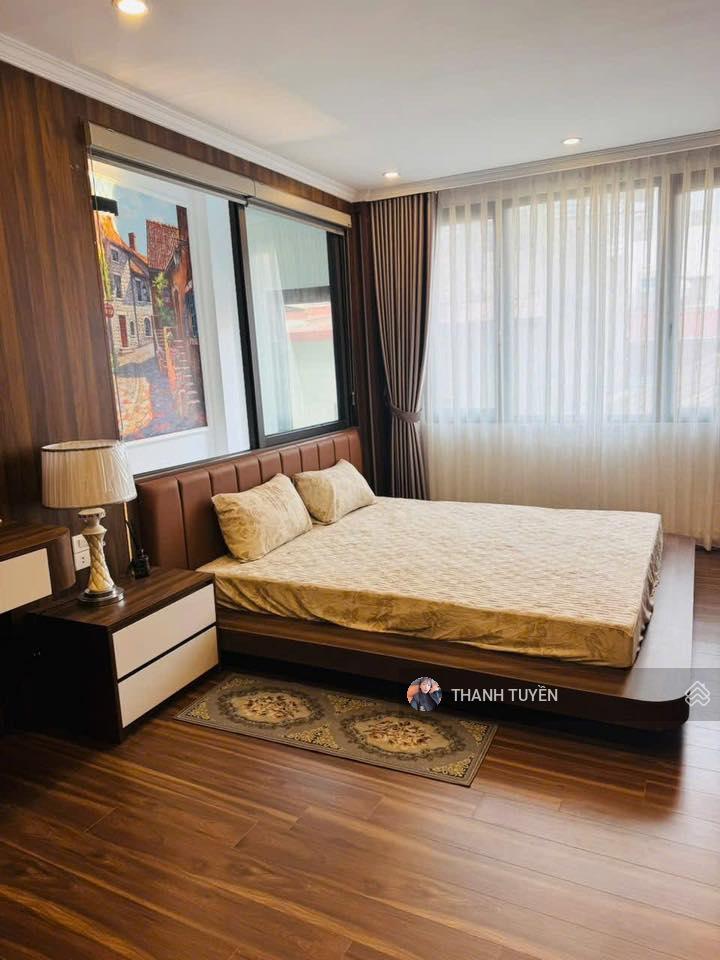Kim mã  cách phố 100m  5 tầng  6pn  13 tỷ (tl)
