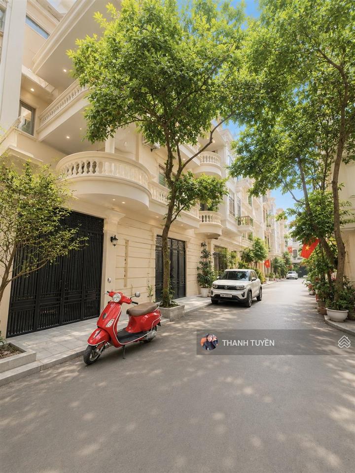 Hồ hoàng cầu, đống đa, mt 10m. biệt thự liền kề 52 tỷ (tl)