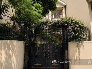 Biệt thự sân vườn ~200m2 mt 8m hơn 34 tỷ. gần hoàng ngân lê văn lương