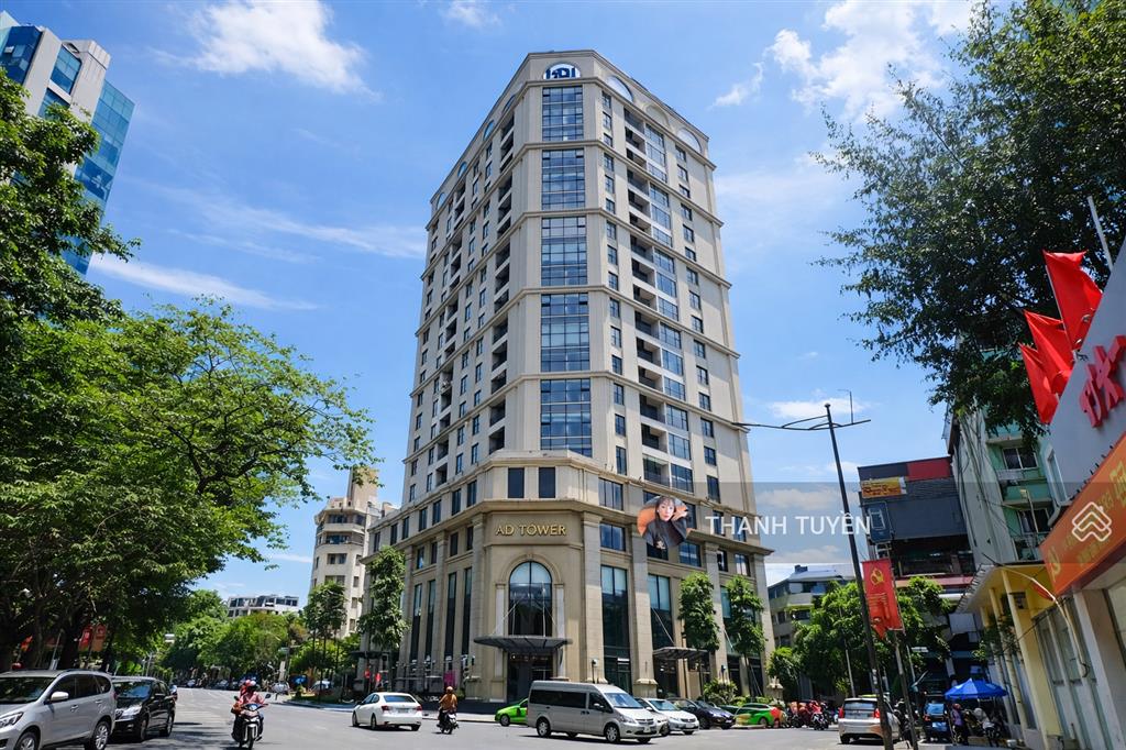 Lê đại hành  toà building kim cương lô góc 500m2, mt 30m, dòng tiền 16 tỷ/năm