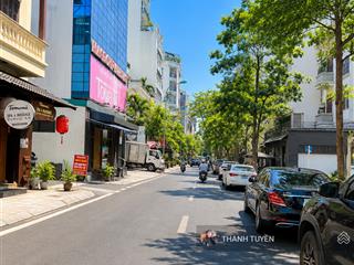 Ba đình đất 180m2 32 tỷ * trục kim mã đào tấn  linh lang phan kế bính