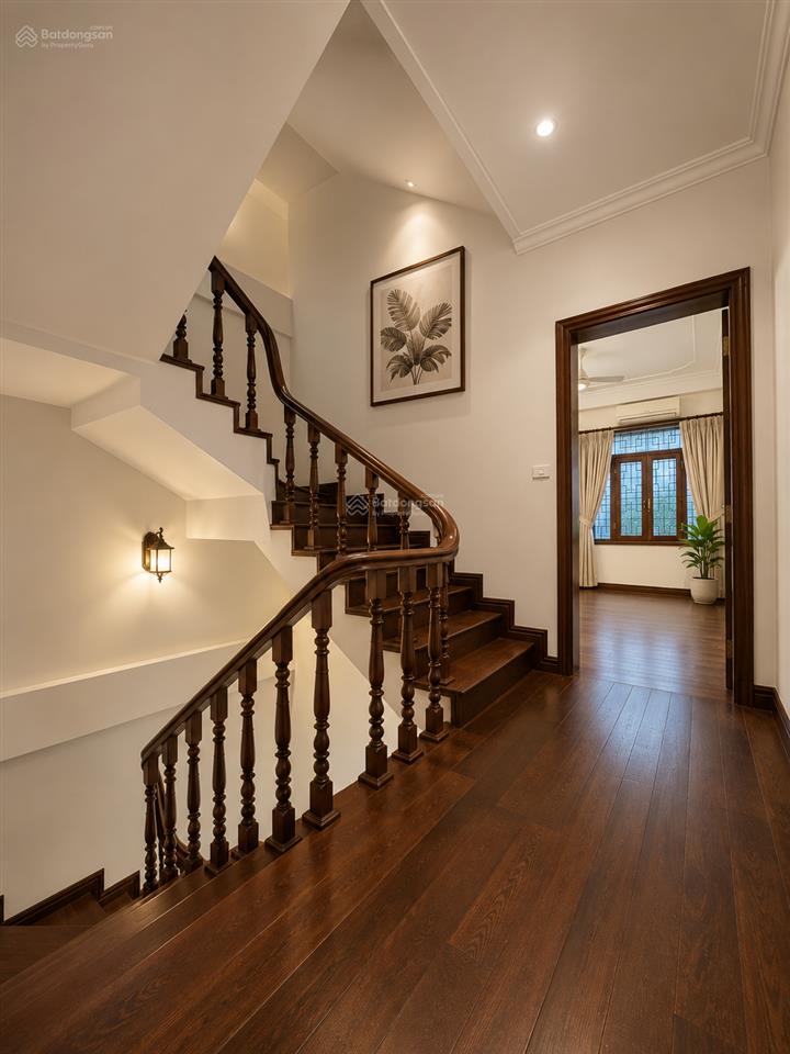 Nhà đẹp sân vườn nguyễn khánh toàn 116m2 mặt tiền 6,5m ô tô vào nhà 3x tỷ (tl chính chủ)