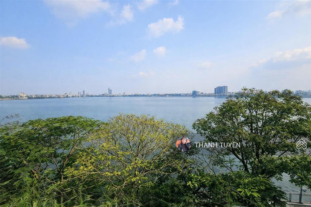 Mặt phố quảng khánh view toàn cảnh hồ tây 328m2 mặt tiền 13,5m sổ đẹp nở hậu