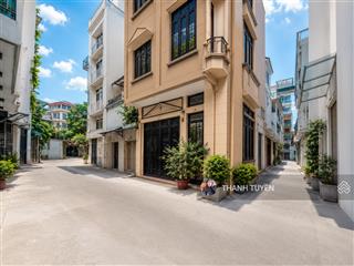 Cần thanh khoản gấp nhà ba đình ô tô vào tận cửa 85m2 mặt tiền 5.6m 29.98 tỷ