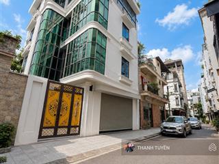 Giữa ba đình  tây hồ  nhà lô góc 6 tầng, mặt phố kinh doanh 105m2  mặt tiền 10m  trên 40tỷ