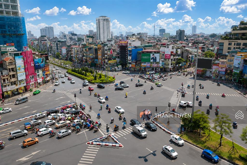View triệu đô giữa tt đống đa nhưng mức giá hôm nay đã thấp hơn 5 tỷ. mặt phố đống đa 9 tầng mới