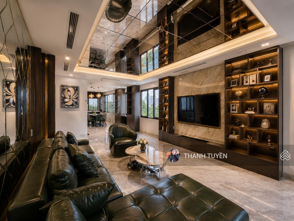 View triệu đô giữa tt đống đa nhưng mức giá hôm nay đã thấp hơn 5 tỷ. mặt phố đống đa 9 tầng mới