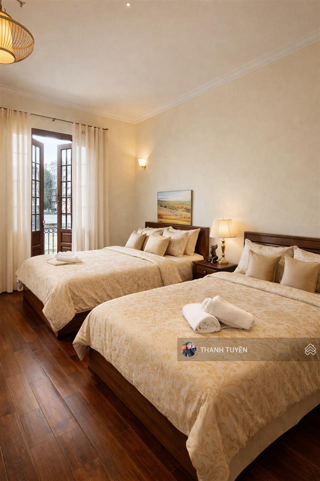 Quán thánh  biệt thự cổ 125m2, 5 tầng mt 6,5m