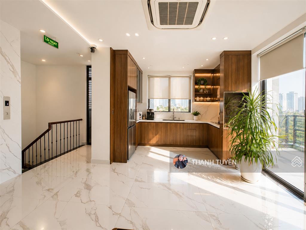Cầu giấy mặt phố view hồ lô góc 8 tầng mt 6m 39,98 tỷ (có tl)