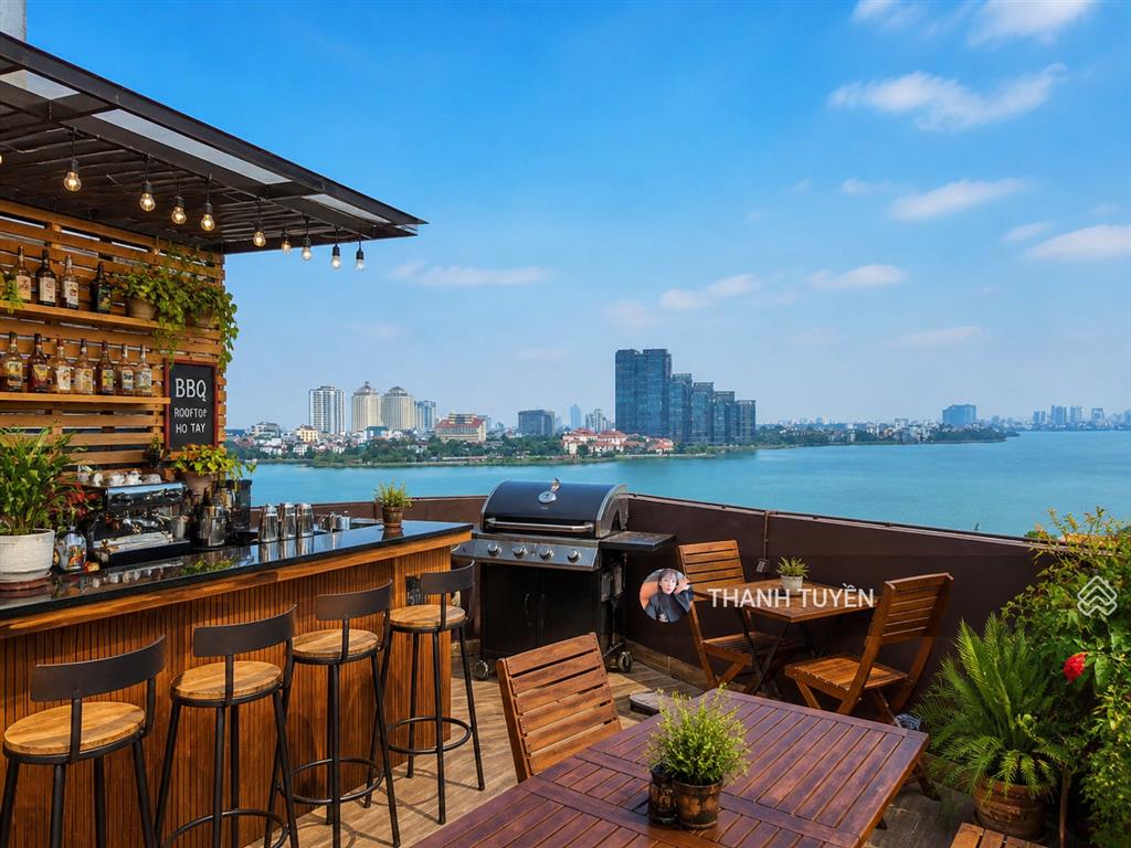 Cách mặt hồ tây có tòa chdv 120m2  10 tầng  mt 8m  dòng tiền ~3 tỷ/năm