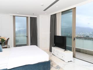 Cho thuê căn hộ diện tích rộng 119 m2, view góc cầu sông hàn, tòa nhà bạch đằng complex