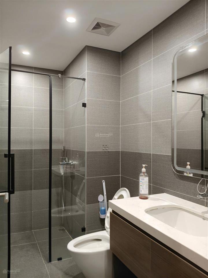 Siêu phẩm ch chung cư hoàng thành pearl, giá tốt 7,5 tỷ, 80 m2, 2pn, 2wc, đang cho thuê 17 triệu.