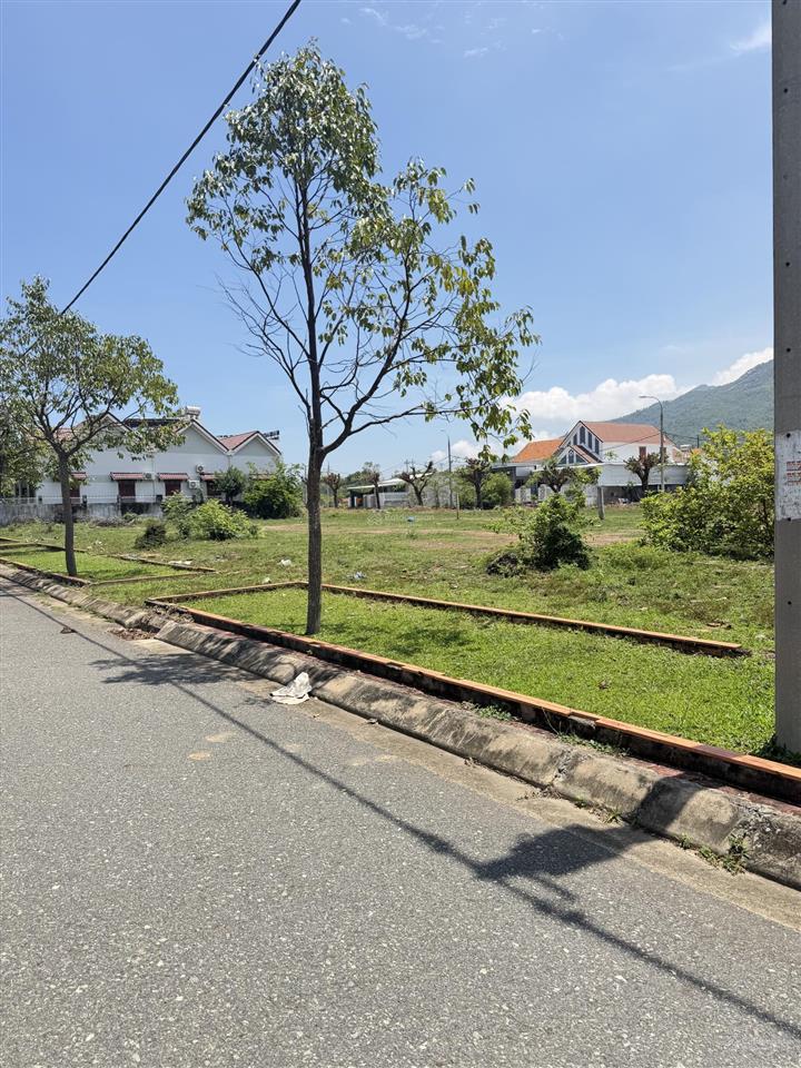 Chính chủ bán nhiều lô đất vị trí đẹp tái định cư ninh long điểm đón sóng hạ tầng nam vân phong
