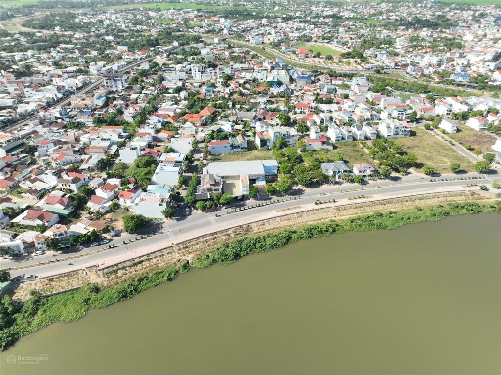 Đất nền kđt nam sông cái  mặt đường lớn, sẵn sổ đỏ chủ cần bán gấp giá tốt