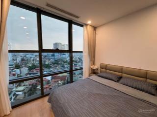 Căn hộ cao cấp studio 13tr5 1 ngủ 1 khách tại 90 đường láng ( có slot oto , miễn 2 năm dịch vụ )