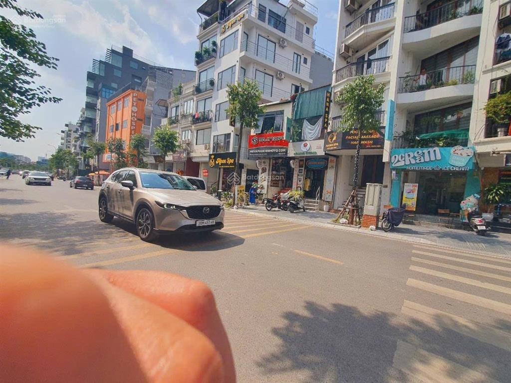 ***cực vip mặt phố tây hồ xuân diệu dt128m  3tầng + 1 hầm  mt7.8m  chỉ 72 tỷ