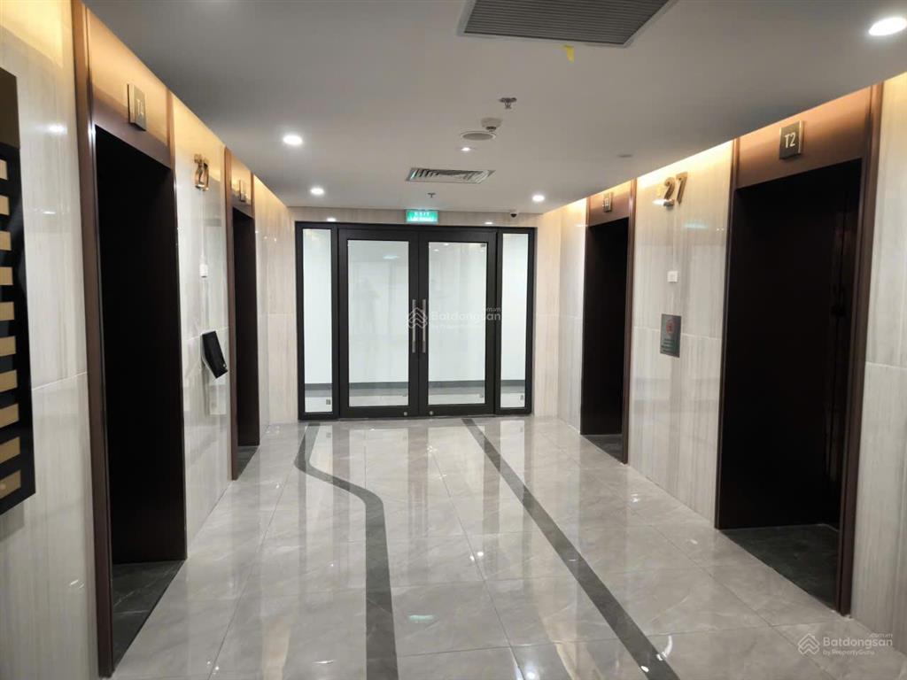 Bán gấp sàn th mại rox center tower 136 hồ tùng mậu  goldmark city  180m2 chào 10,5 tỷ mpdv 12/th
