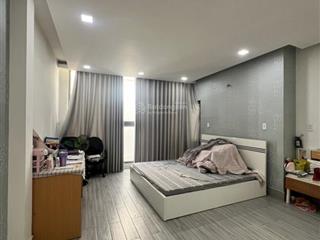 Nguyễn duy dương quận 10  dt 56m2 4 tầng ngang 4m, cách 1 căn ra mt