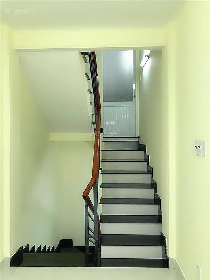 Nhà đẹp, tt bình thạnh, kiến trúc sư thiết kế xịn, 4 tầng btct, dtsd 100m2 q1 chỉ 7 phút, sb 10 p