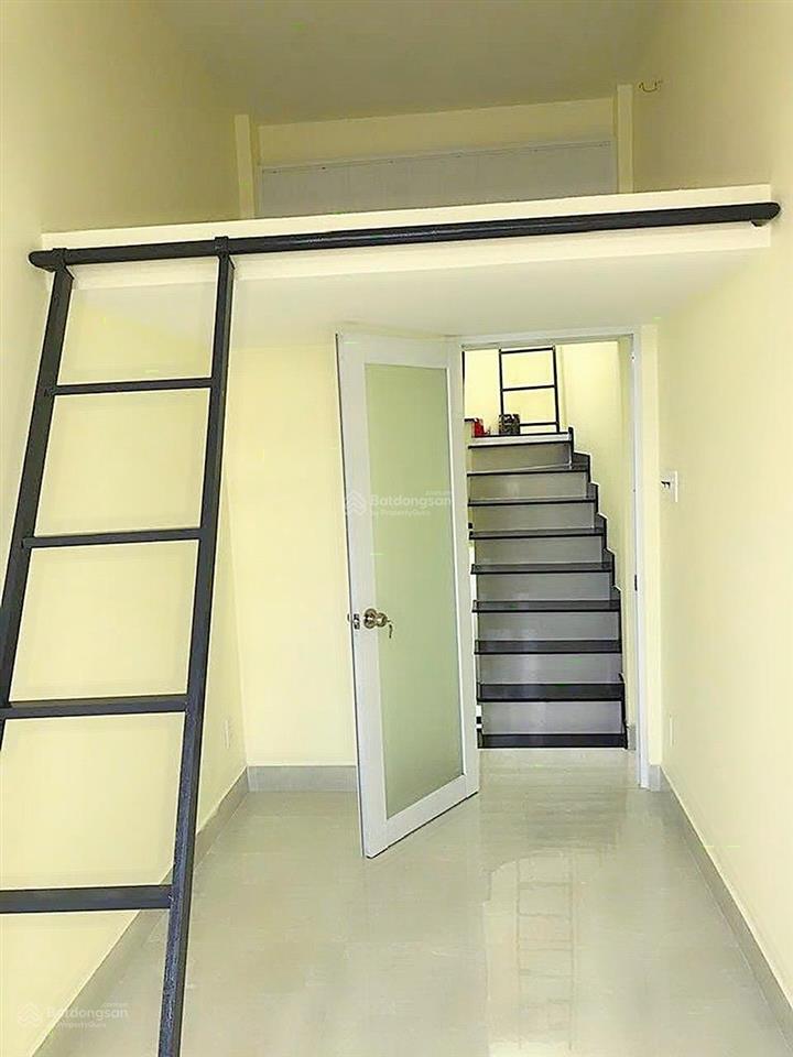 Nhà đẹp, tt bình thạnh, kiến trúc sư thiết kế xịn, 4 tầng btct, dtsd 100m2 q1 chỉ 7 phút, sb 10 p