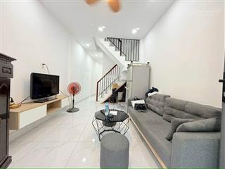 Nhà đẹp, 2 mặt tiền gần ngã tư nguyễn văn nghi, nguyễn thái sơn gò vấp, dt 40m2, 3 tầng, 3,18 tỷ