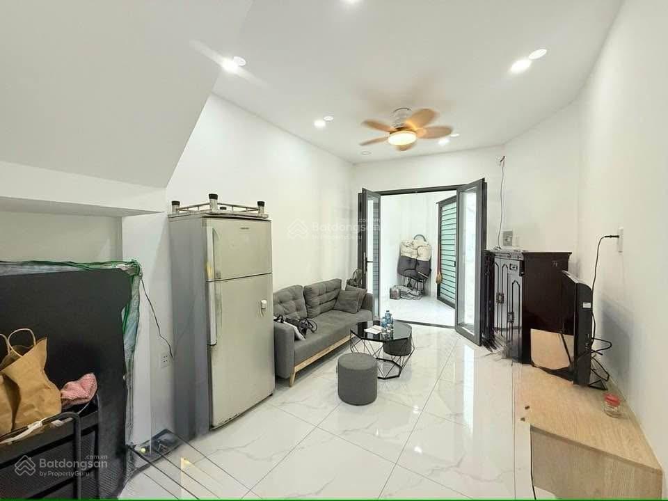 Nhà đẹp, 2 mặt tiền gần ngã tư nguyễn văn nghi, nguyễn thái sơn gò vấp, dt 40m2, 3 tầng, 3,18 tỷ