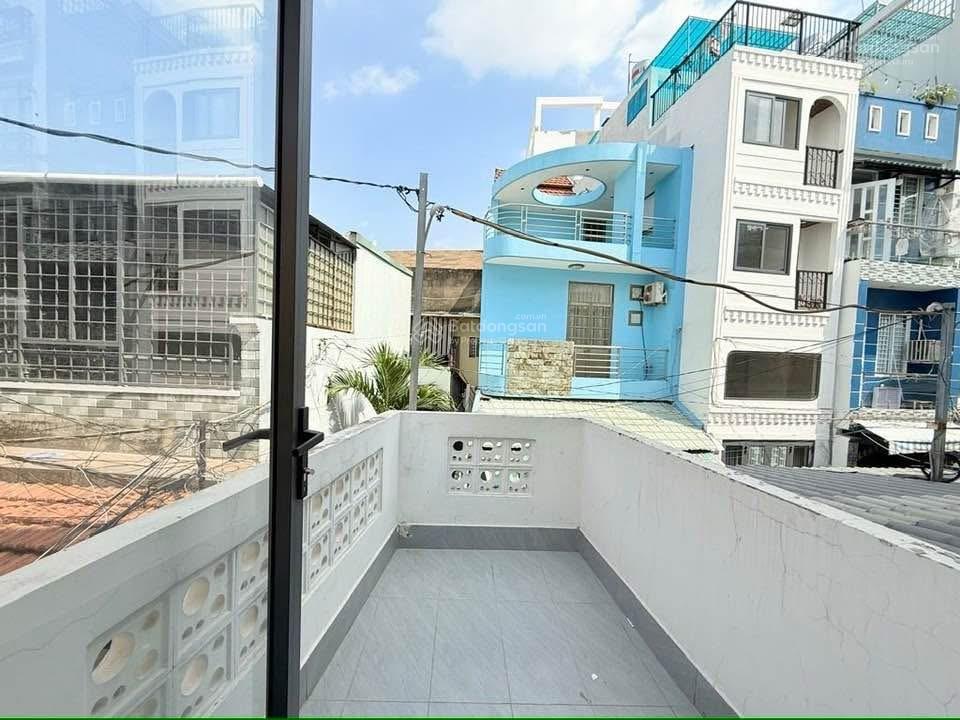 Nhà đẹp, 2 mặt tiền gần ngã tư nguyễn văn nghi, nguyễn thái sơn gò vấp, dt 40m2, 3 tầng, 3,18 tỷ