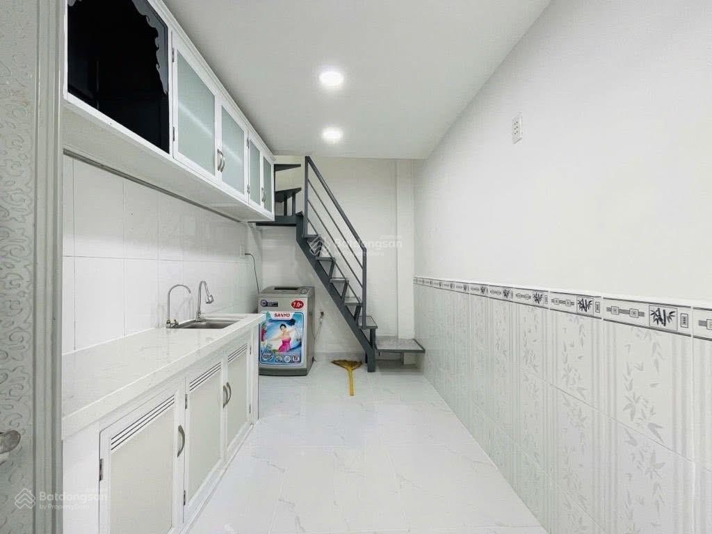 Bán nhà bình thạnh, gần ngã 3 phan văn trị, trần quý cáp, nơ trang long, 2pn, hẻm thoáng,chỉ 1,98ty