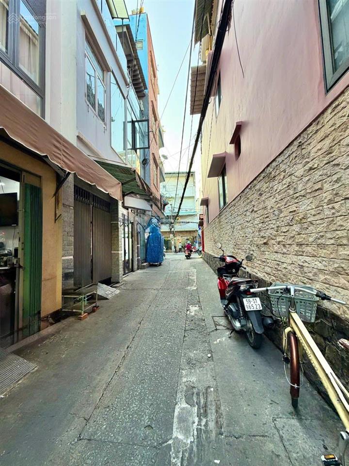 Nhà đẹp, dtsd 32m2, cách vài căn hxh, 2pn, kv vòng xoay quang trung, nguyễn kiệm, nguyễn oanh, 3xx