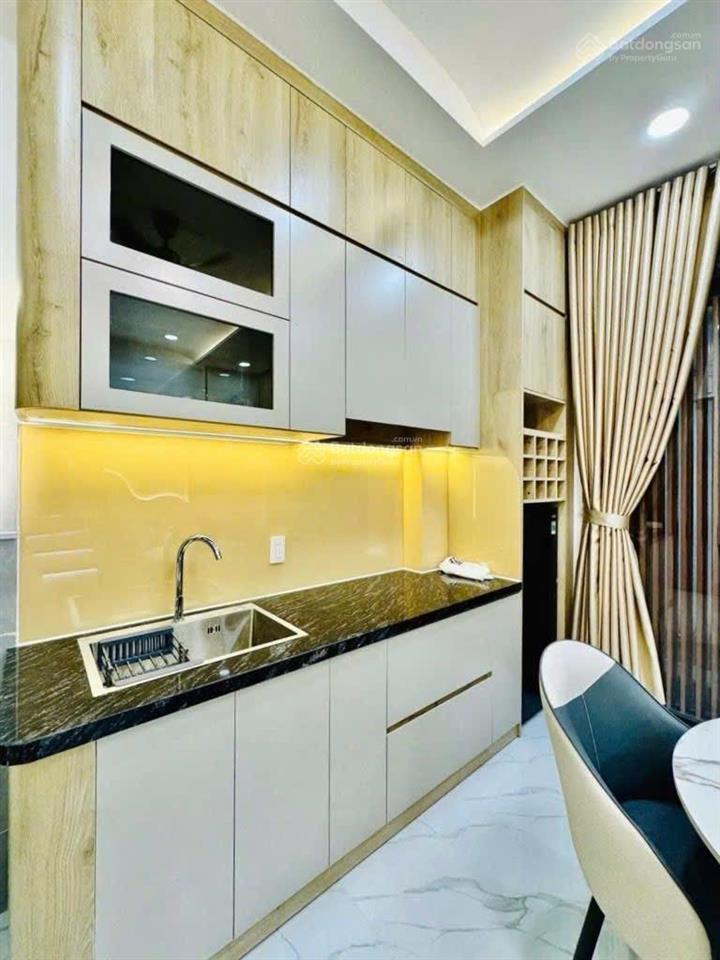 Nhà đẹp, dtsd 32m2, cách vài căn hxh, 2pn, kv vòng xoay quang trung, nguyễn kiệm, nguyễn oanh, 3xx