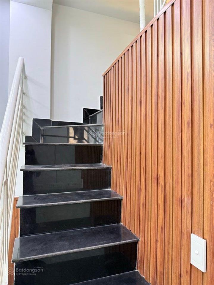 Bán nhà đẹp, dt 64m2 sd, đúc btct kiên cố, 2pn, 2wc, gần công viên làng hoa gò vấp, nhỉnh 4đ