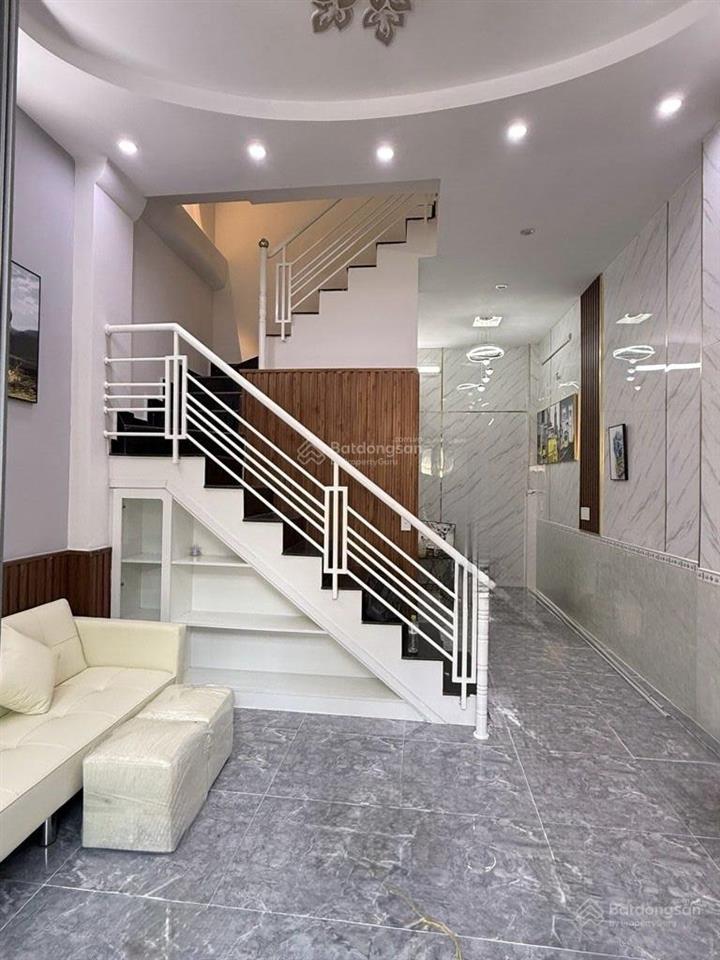 Bán nhà đẹp, dt 64m2 sd, đúc btct kiên cố, 2pn, 2wc, gần công viên làng hoa gò vấp, nhỉnh 4đ