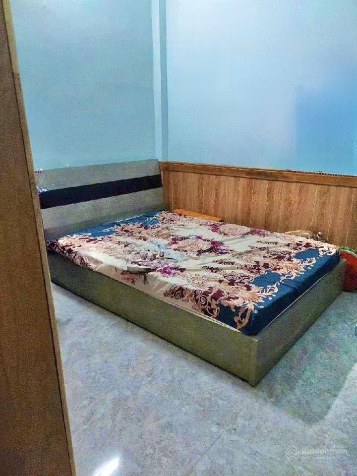 Gò vấp bán nhà dt 40m2, 1 trệt, 1 lầu, hxh, gần emart phan huy ích, 200m ra quang trung. 3,7 tỷ