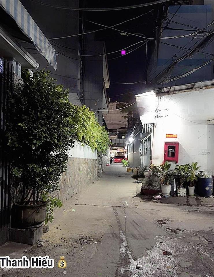 Nhà đẹp, tt gò vấp, dtsd 30m2 , 2pn, 2wc, 2 tầng. hẻm 3g, xung quanh buôn bán tập nập chỉ 4,25 tỷ.