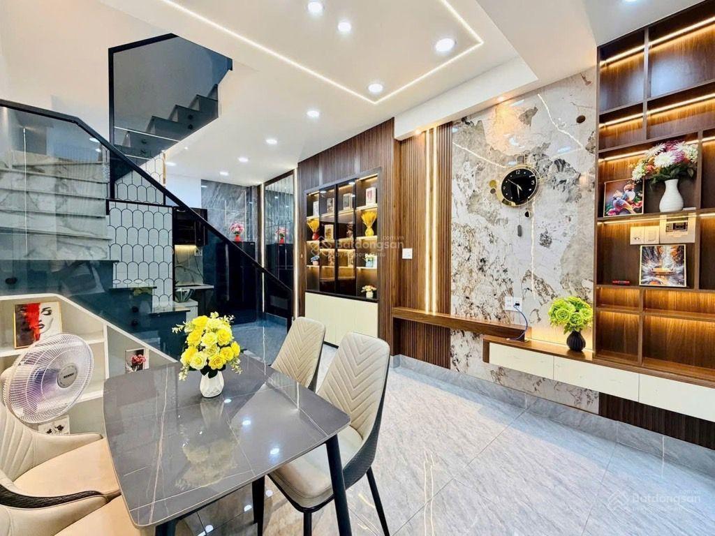 Nhà đẹp, tt gò vấp, dtsd 30m2 , 2pn, 2wc, 2 tầng. hẻm 3g, xung quanh buôn bán tập nập chỉ 4,25 tỷ.