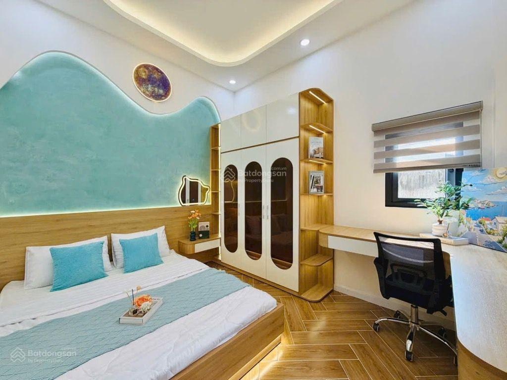 Gò vấp hàng hiếm  sân bay tsn 10  35m2  2 tầng, 2 pn, 2 wc, tặng full nội thất xịn  4,79
