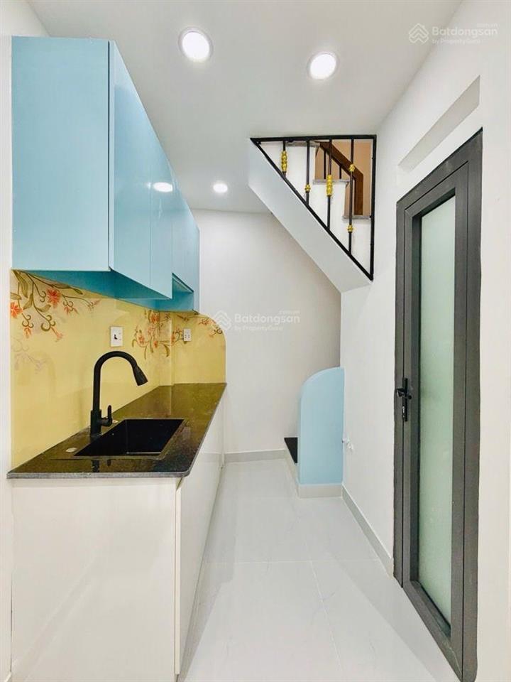 Gò vấp siêu phẩm mini house 3 tầng, 2 pn, 3wc sát mặt tiền gò vấp. chỉ 2,55 tỷ.