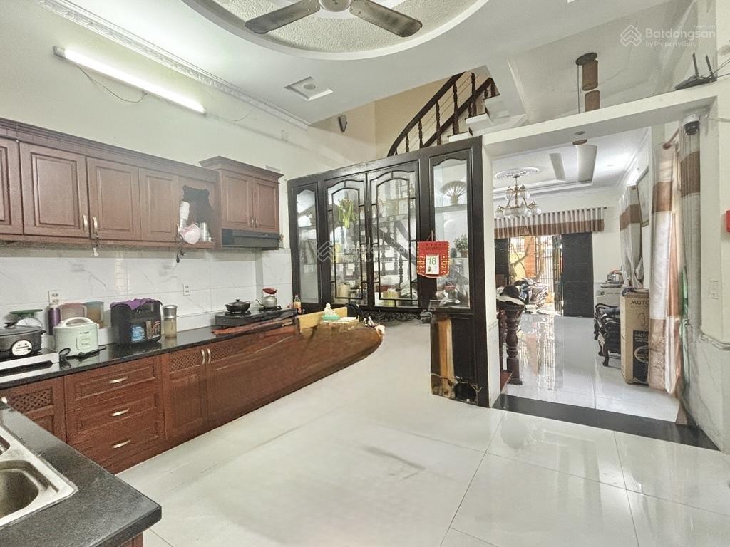 Gò vấp nhà 4 tầng  hxh nhỏ  sát mặt tiền xe tải  ngay khu cityland phan văn trị, dt 104m2