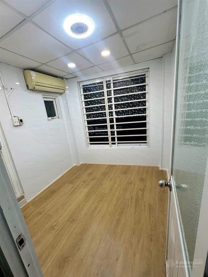 Gò vấp nhà ba tầng, 2pn, 2wc, sd 15m2, gần chợ an nhơn , nguyễn văn lượng, giá 2,4 tỷ