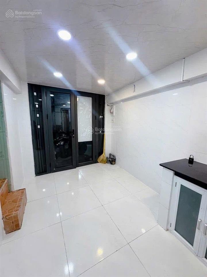 Gò vấp nhà ba tầng, 2pn, 2wc, sd 15m2, gần chợ an nhơn , nguyễn văn lượng, giá 2,4 tỷ