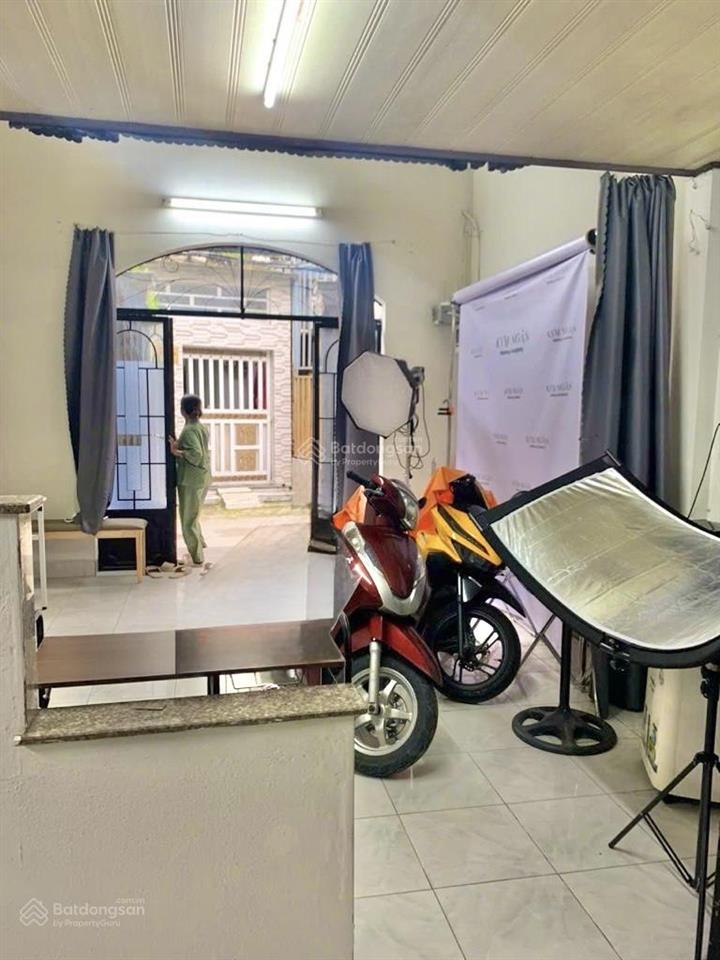Gò vấp nhà đẹp, h3g, 3,99 tỷ nhà cấp 4 (4.1x9m) có gác lửng đang cho thuê tiện cải tạo mới.
