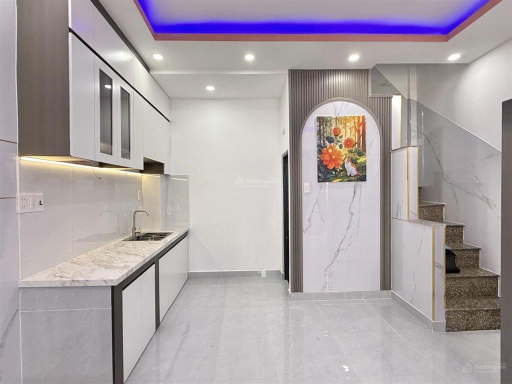 Giảm 180tr giá chào mới 5.2 tỷ mặt tiền kinh doanh gần chợ lý thường kiệt chợ gò vấp