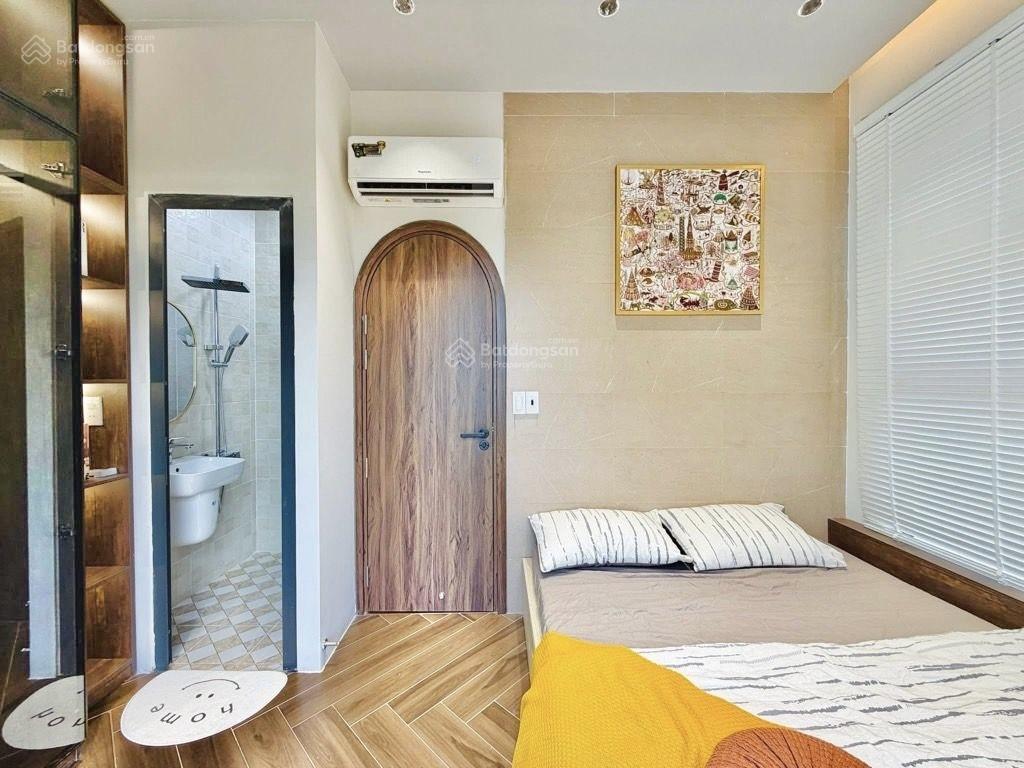 Nhà hiếm  tân bình 1  3 tầng, 2pn, 3wc  ngang đẹp 4m  hẻm 3g  tặng full nội thất xịn 3,39tỷ