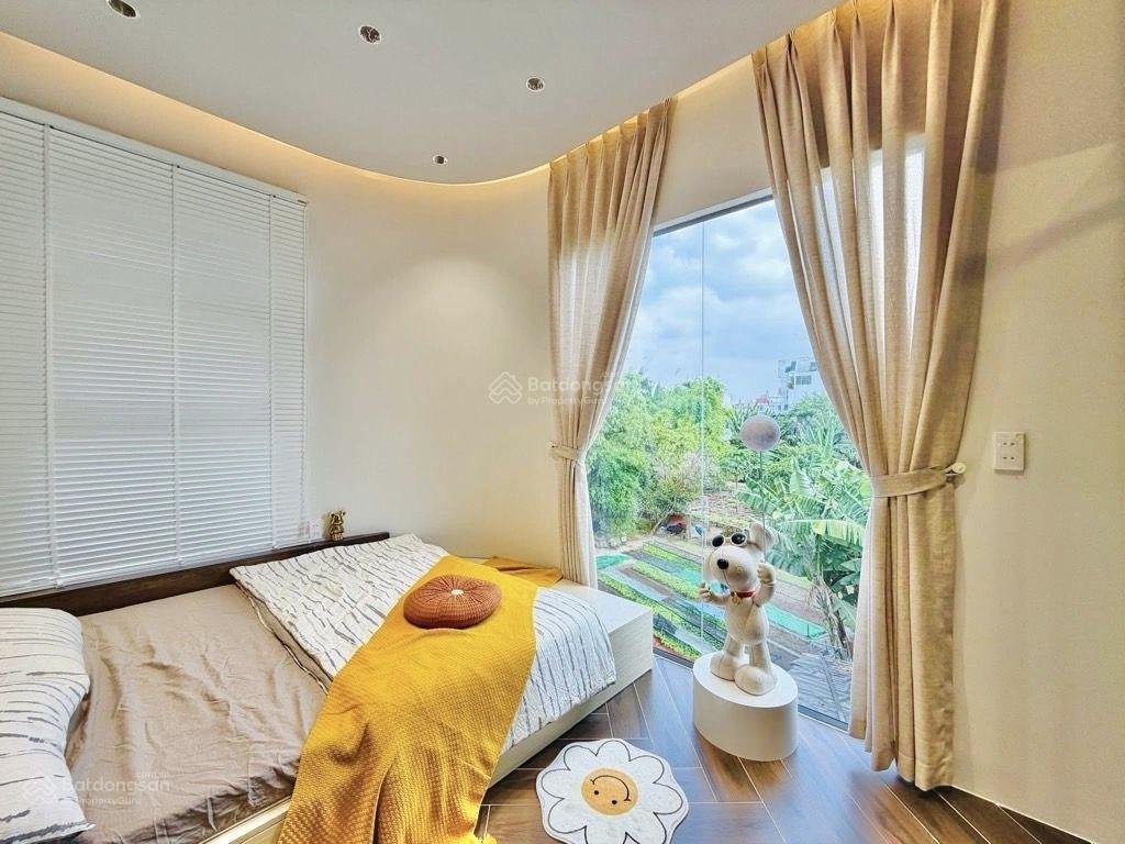 Nhà hiếm  tân bình 1  3 tầng, 2pn, 3wc  ngang đẹp 4m  hẻm 3g  tặng full nội thất xịn 3,39tỷ