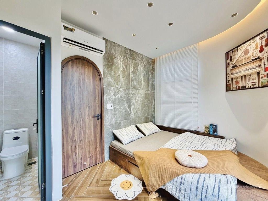 Nhà hiếm  tân bình 1  3 tầng, 2pn, 3wc  ngang đẹp 4m  hẻm 3g  tặng full nội thất xịn 3,39tỷ