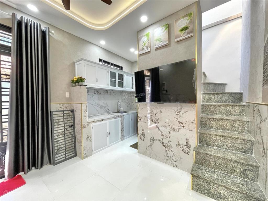 Tt gò vấp hẻm ba gác  2 tầng mới ở ngay, dt 5mx4m  khu vực ngã 6 nguyễn kiệm, nguyễn oanh, tặ