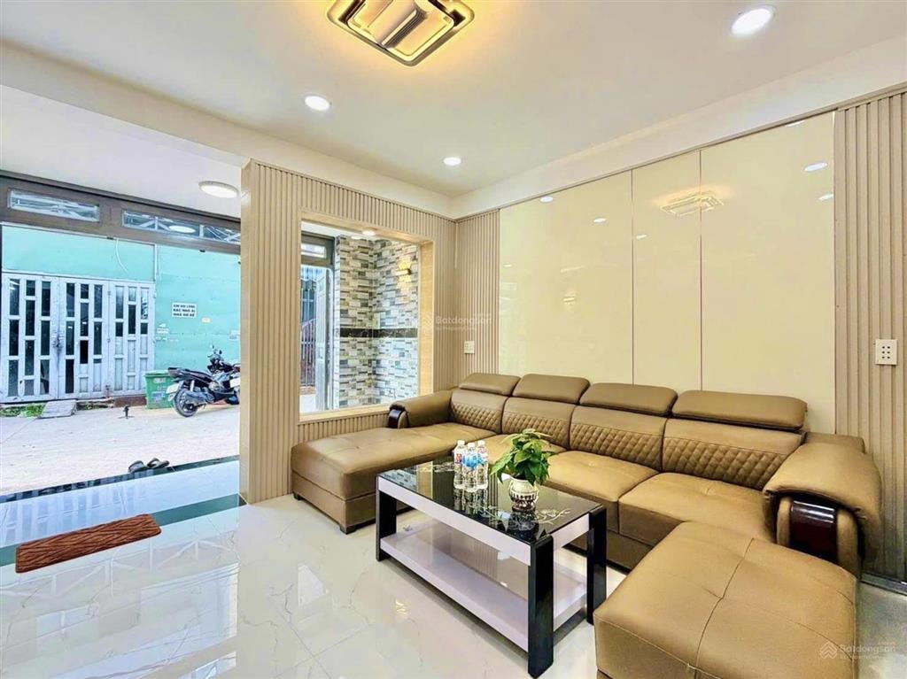 Gò vấp 4x tỷ tân bình 5  hxh, nhà đẹp 2 tầng  mới ở ngay  cạnh siêu thị emart