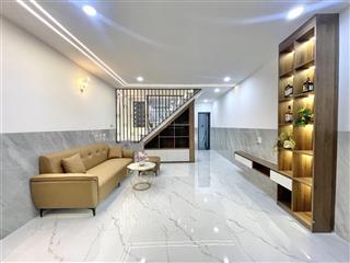 Tt gò vấp bán nhà, chỉ 4x tỷ, h3g, 40m2, gần vincom quang trung. btct 1trệt, 1 lầu, ban công