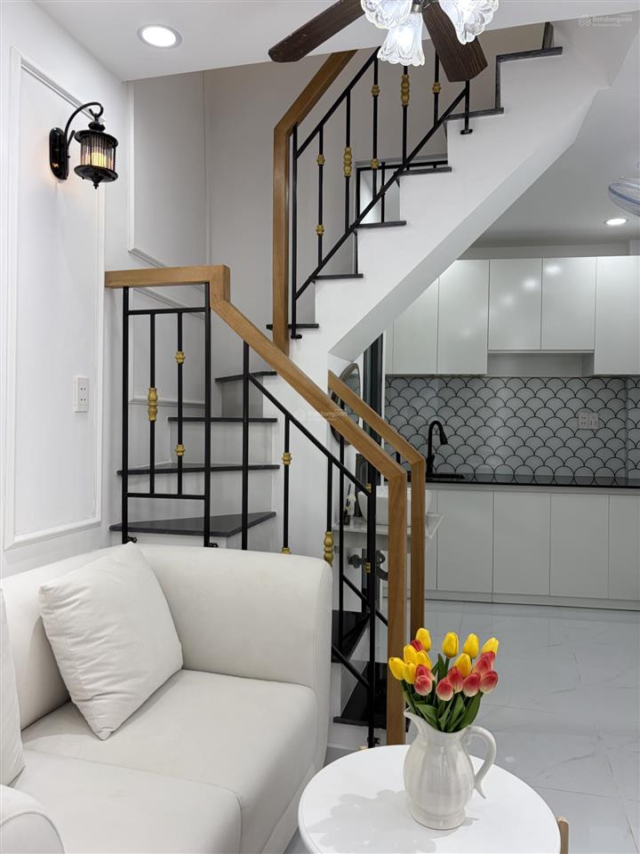 Bán nhà gò vấp 2,8 tỷ, hxh 1 căn, thống nhất, gần citylan phan văn trị. 1 trệt, 1 lầu, 2pn, 2wc